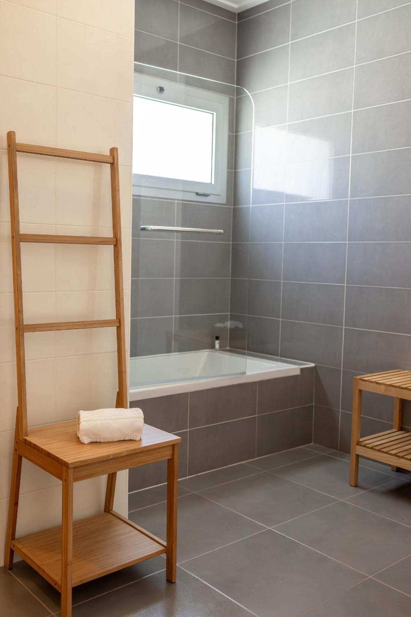 Carmona A Apartment *